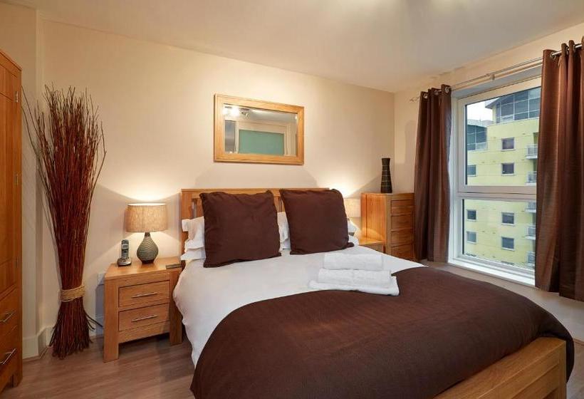 호텔 Skyline Plaza By Flying Butler