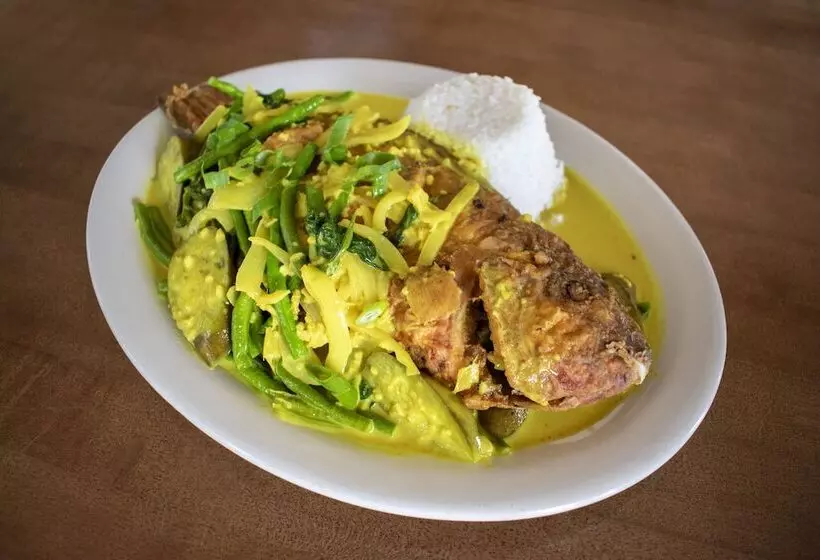 هتل Surfrider Resort