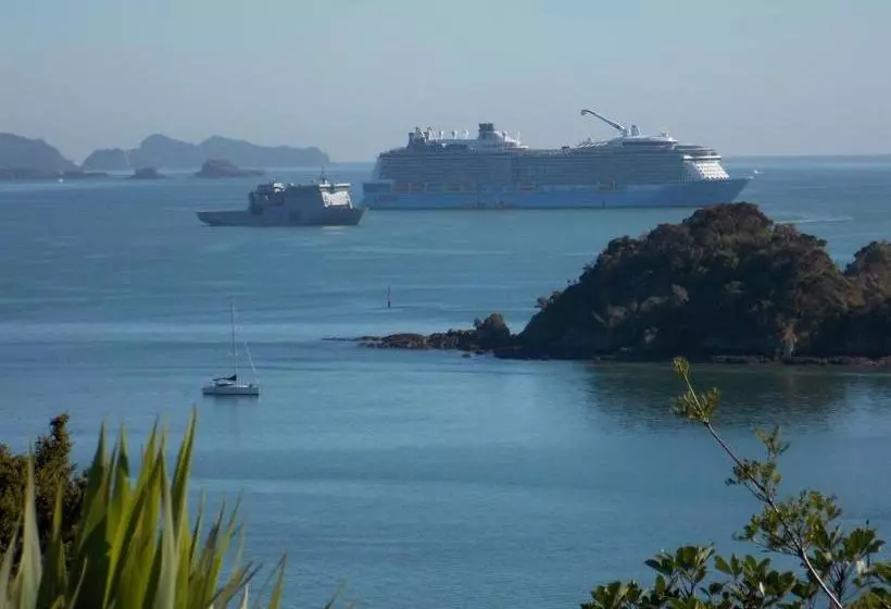 Hotelli Top Of The Bay