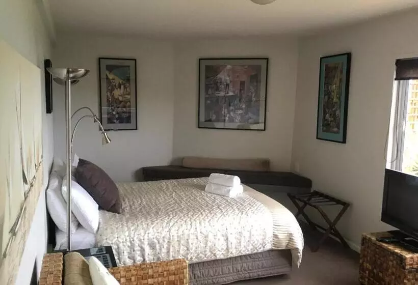 Hotelli Top Of The Bay