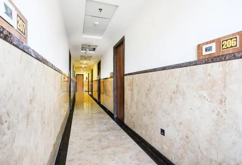 هتل Super Townhouse Indravihar Formerly Shaily Royal