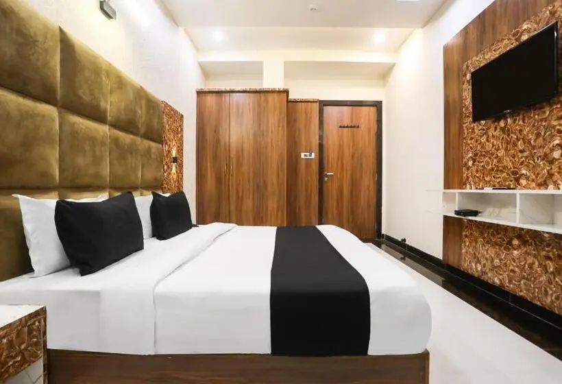 هتل Super Townhouse Indravihar Formerly Shaily Royal