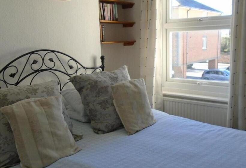 فندق Cherry End Bed And Breakfast