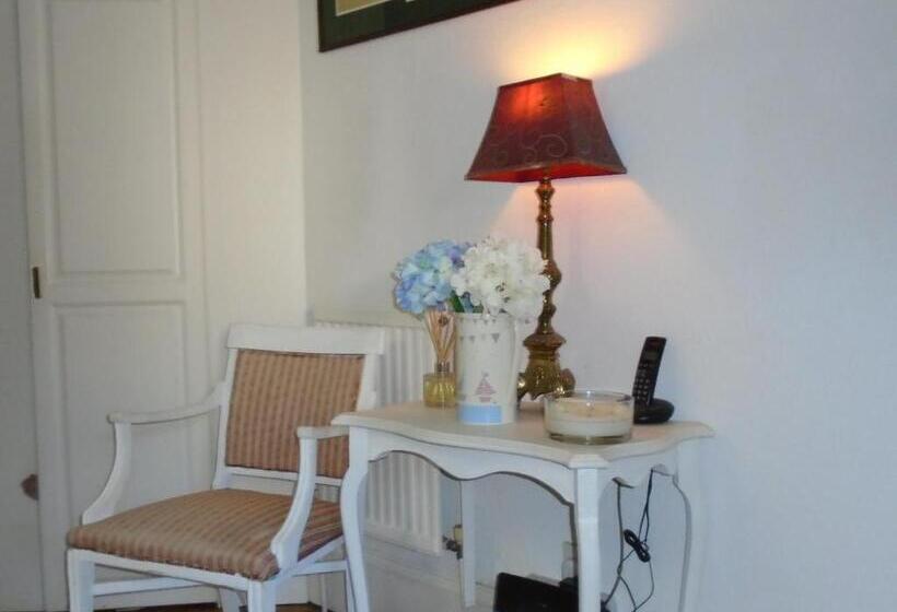 فندق Cherry End Bed And Breakfast