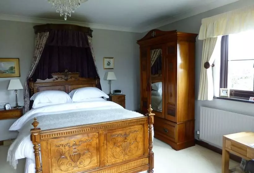 ホテル Coedllys Country House B&b