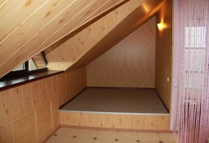 호텔 Guest House Versal