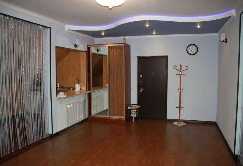 호텔 Guest House Versal