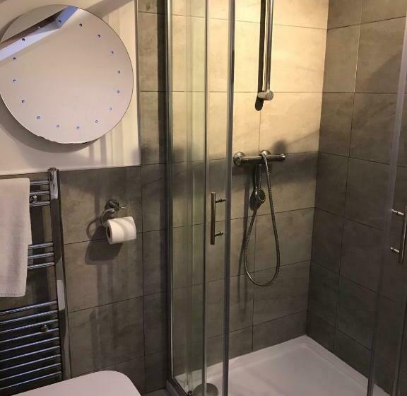 هتل Haymills Guesthouse