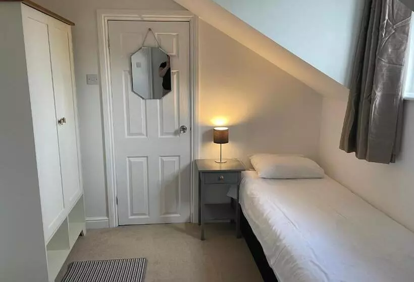 Hotelli Haymills Guesthouse