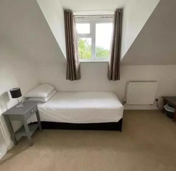 Hotelli Haymills Guesthouse