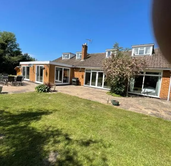 Hotelli Haymills Guesthouse