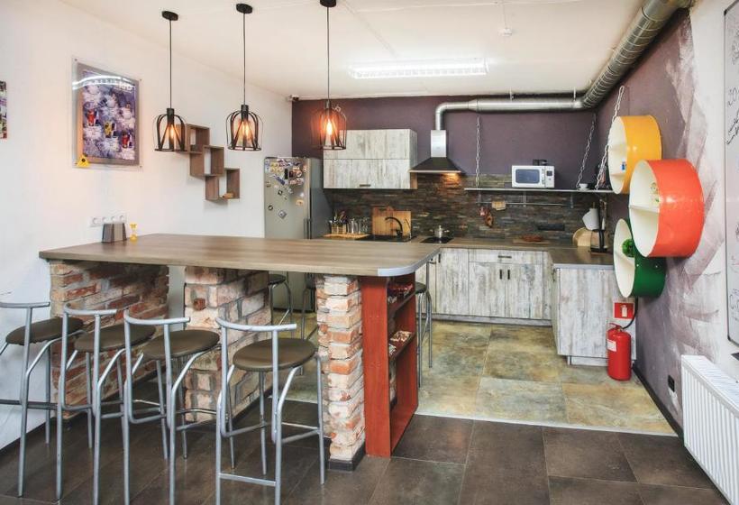 فندق Hostel Etazh