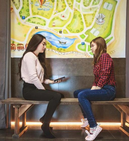 فندق Hostel Etazh