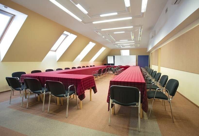 Отель Kochubey Centre