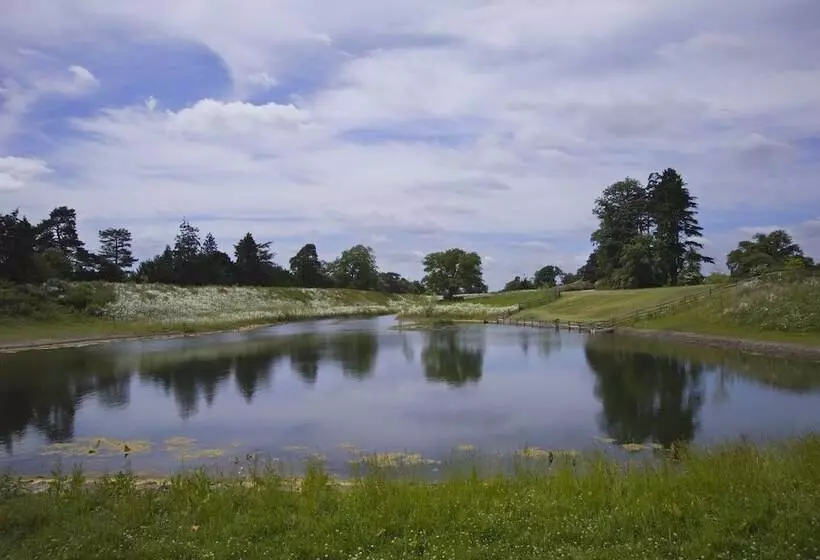 Hotelli Northbrook Park Mews