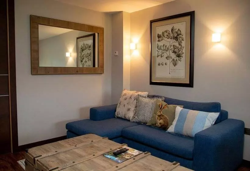 Hotelli Northbrook Park Mews