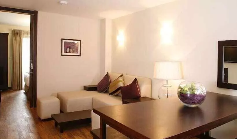 Hotelli Northbrook Park Mews