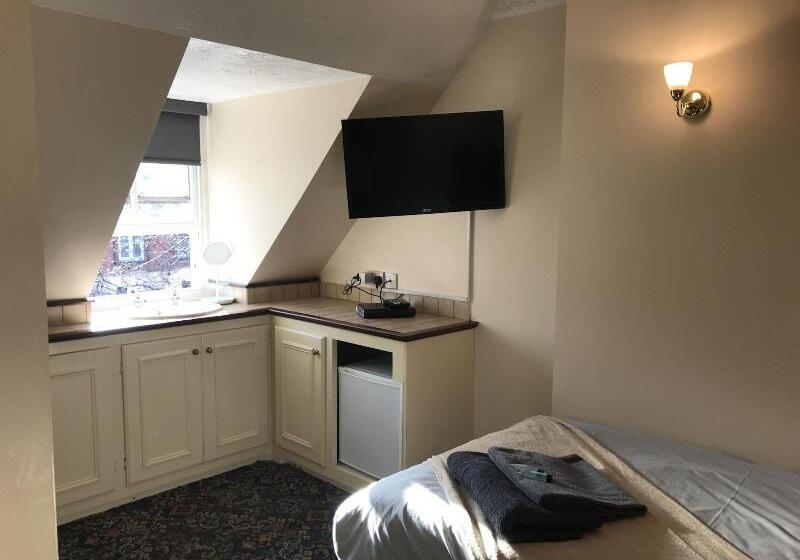 Quayside Hotel & Bar