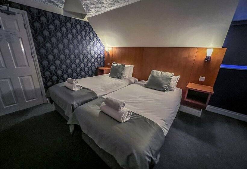 Quayside Hotel & Bar