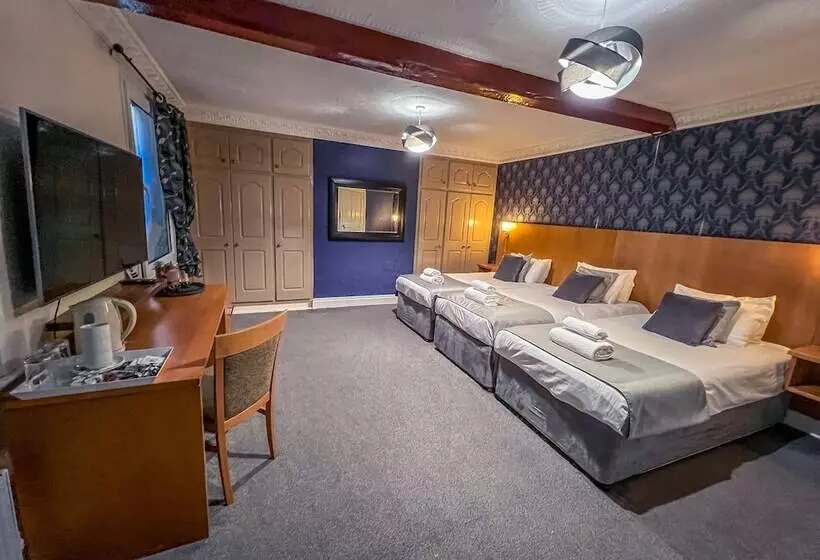 Quayside Hotel & Bar