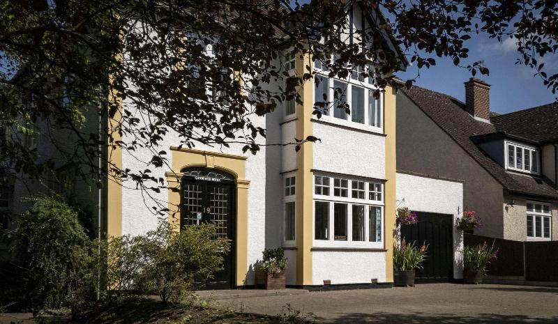 فندق Sandfield Guest House