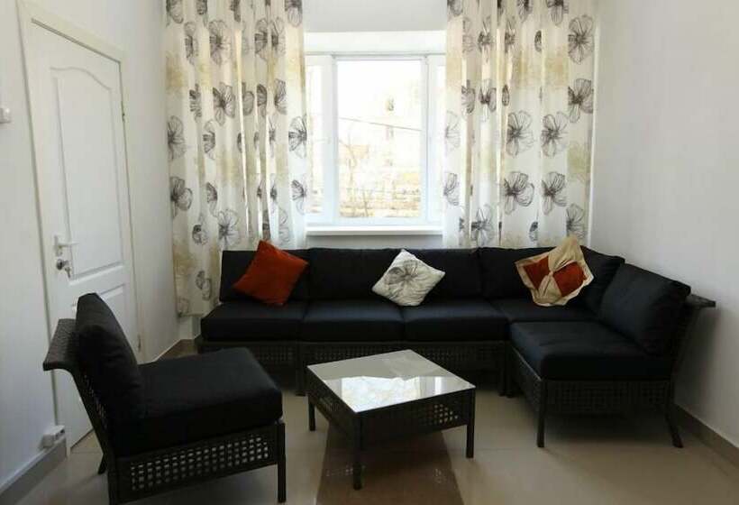 فندق Super Hostel