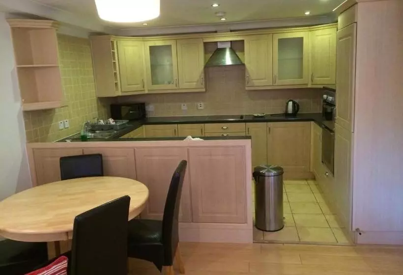 هتل Tees Valley Apartments