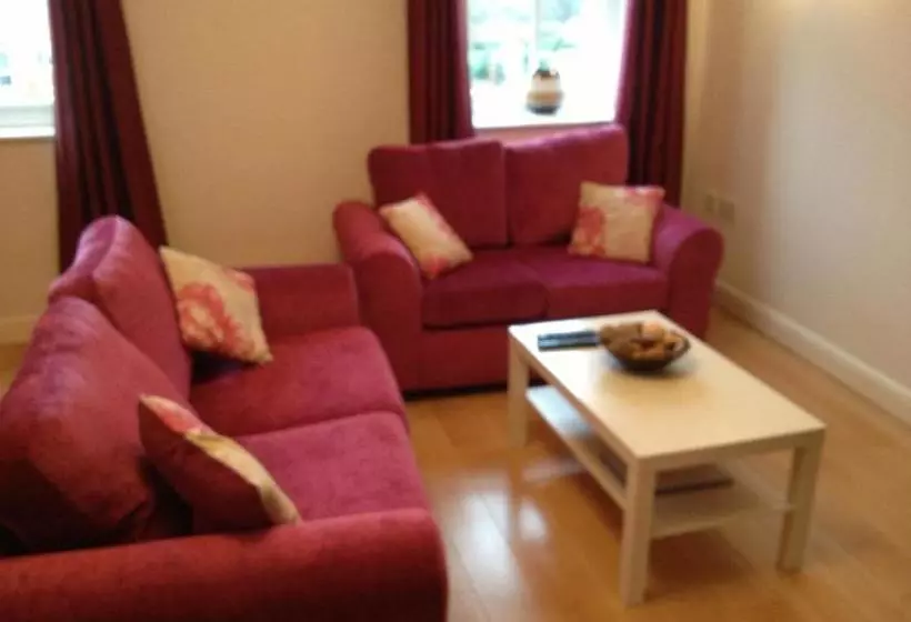 هتل Tees Valley Apartments