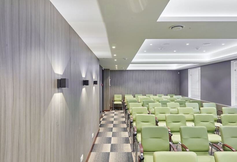 Отель Tsentralnaya