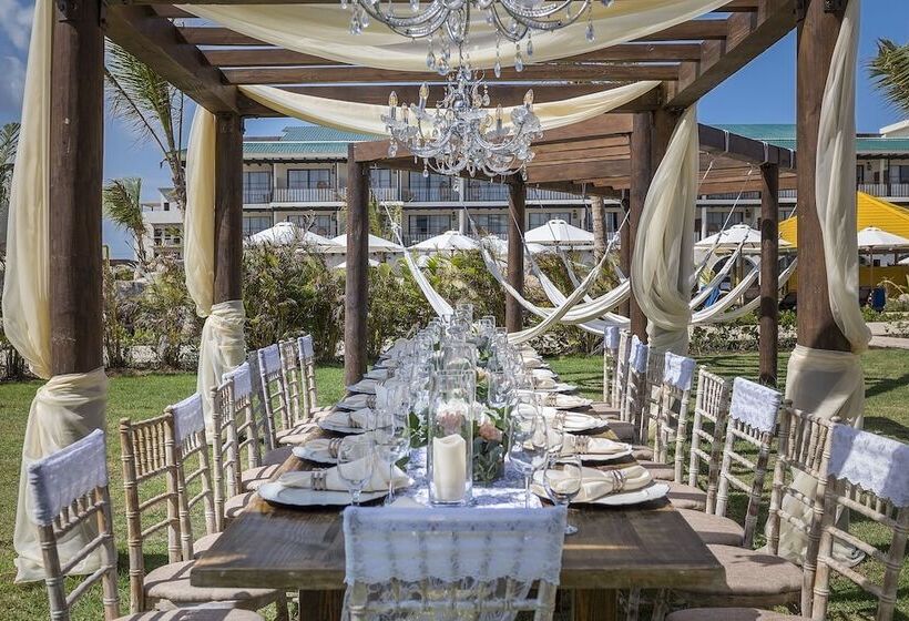 Ocean El Faro Resort - All Inclusive