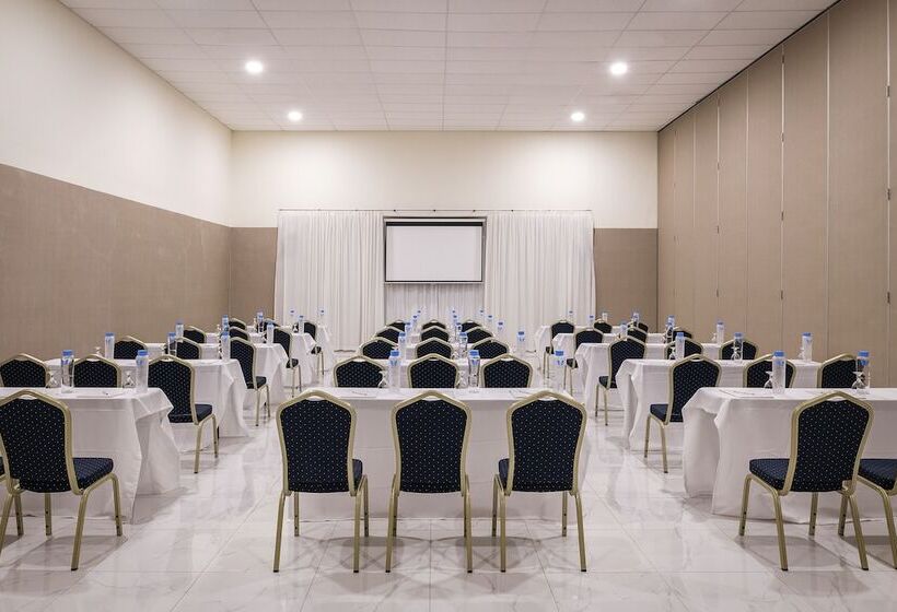 Ocean El Faro Resort - All Inclusive