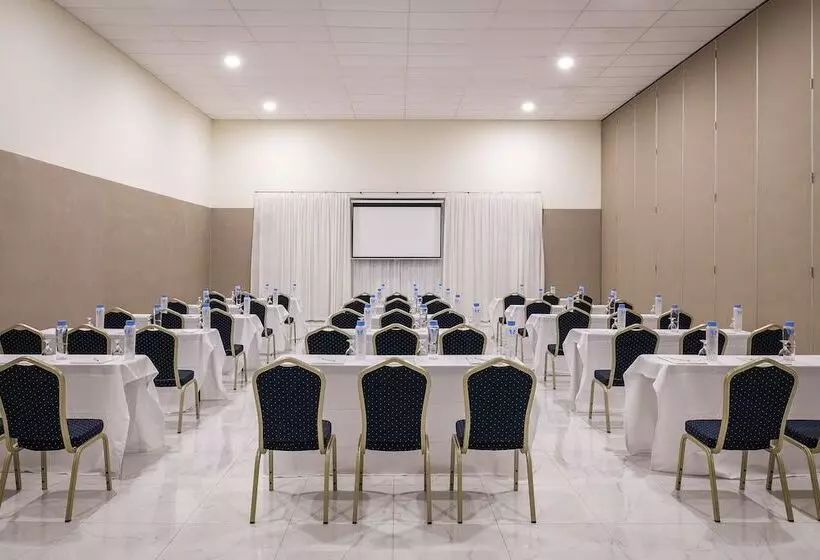 Ocean El Faro Resort - All Inclusive