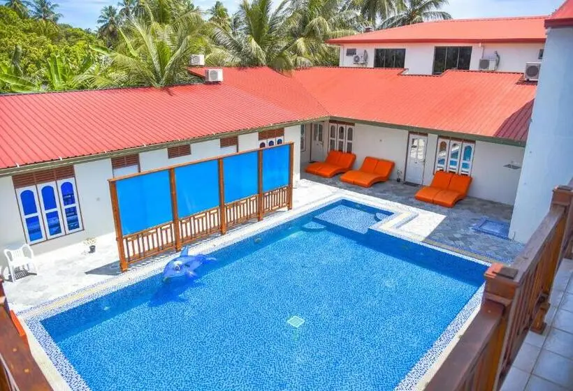 پانسیون Equatorial Divers Lodge