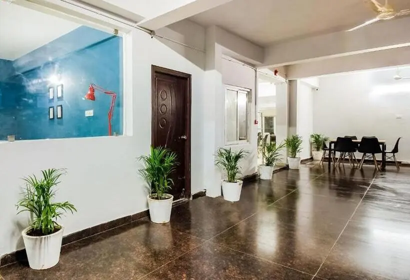 Super Hotel O GACHIBOWLI BESIDE DLF