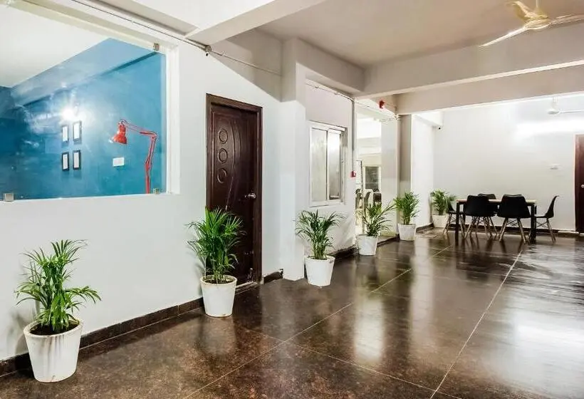 Super Hotel O GACHIBOWLI BESIDE DLF