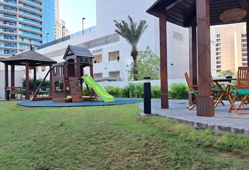 Barceló Residences Dubai Marina