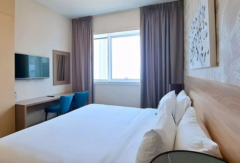 Barceló Residences Dubai Marina