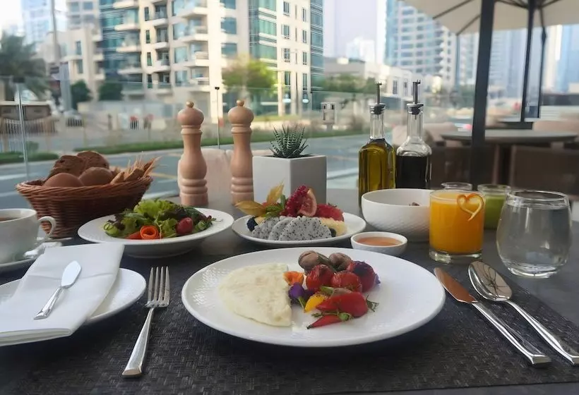 Barceló Residences Dubai Marina