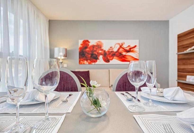 هتل Apartamentos Goodplaces Larios