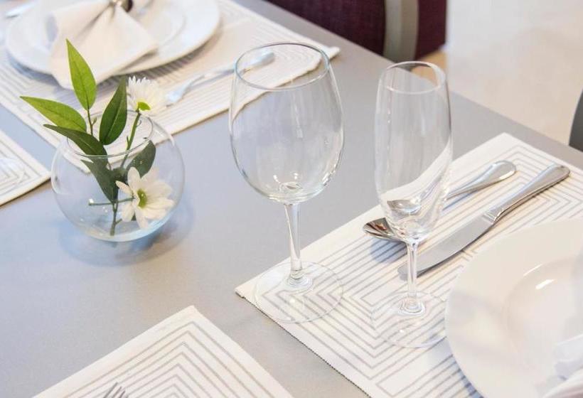 هتل Apartamentos Goodplaces Larios