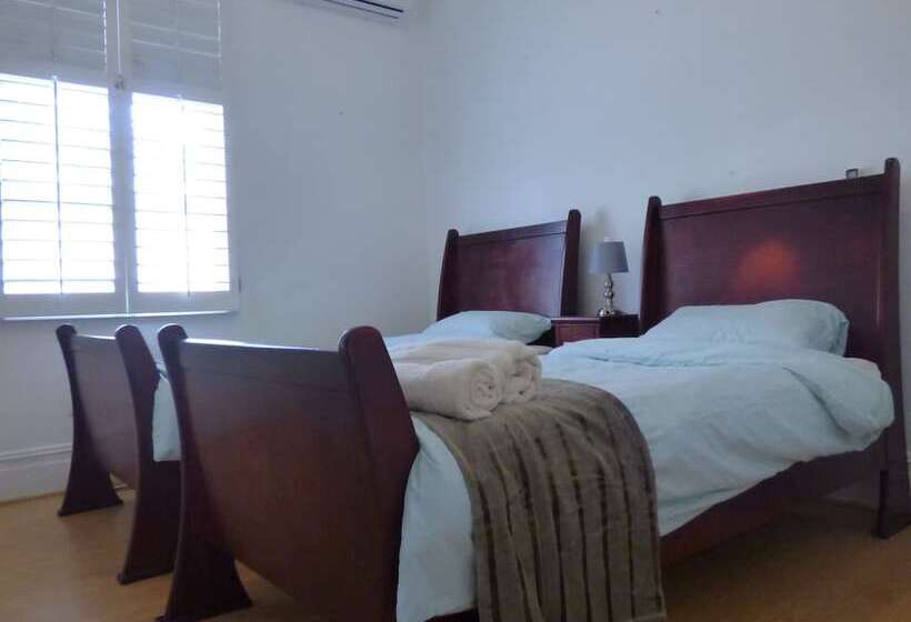 ホテル Daisy Lodge