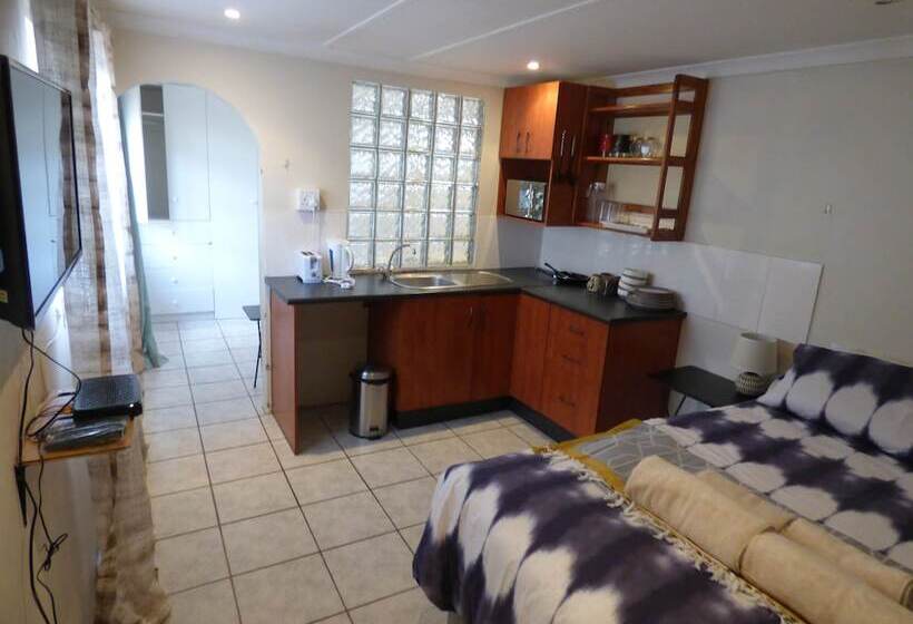 ホテル Daisy Lodge