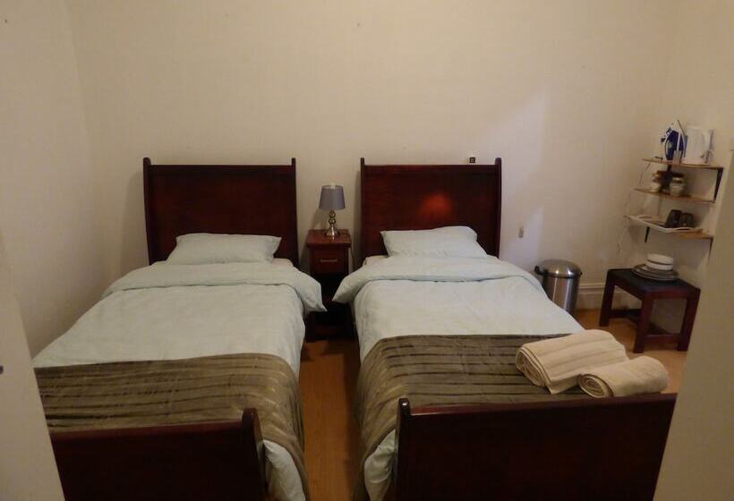 ホテル Daisy Lodge