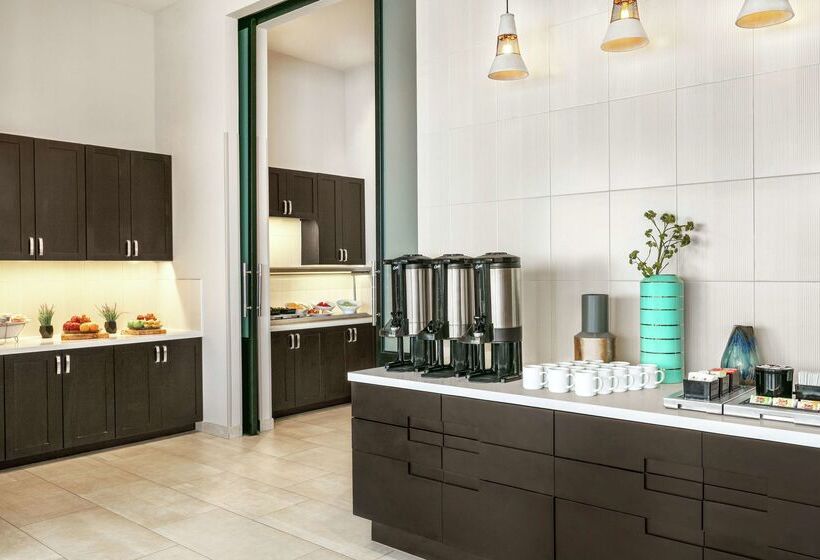 ホテル Hampton Inn By Hilton Monterrey Apodaca