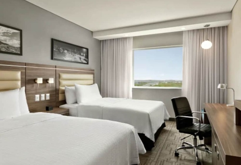 ホテル Hampton Inn By Hilton Monterrey Apodaca