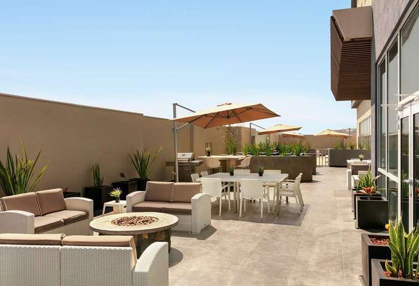 ホテル Hampton Inn By Hilton Monterrey Apodaca
