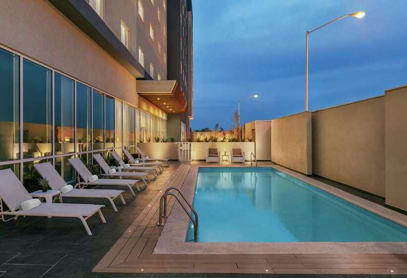 ホテル Hampton Inn By Hilton Monterrey Apodaca