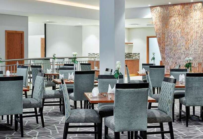 هتل Hilton Garden Inn Lusaka Society Business Park