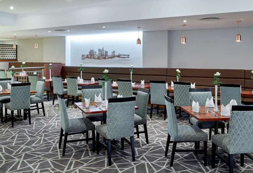 هتل Hilton Garden Inn Lusaka Society Business Park