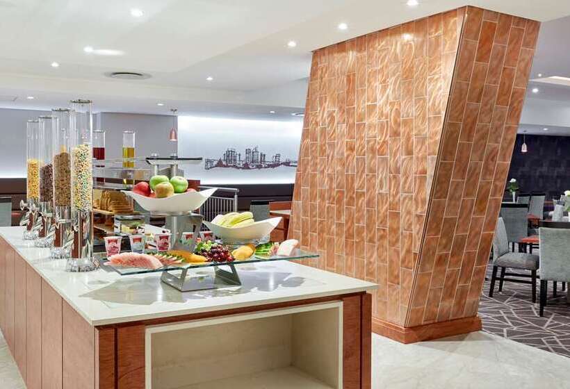 هتل Hilton Garden Inn Lusaka Society Business Park